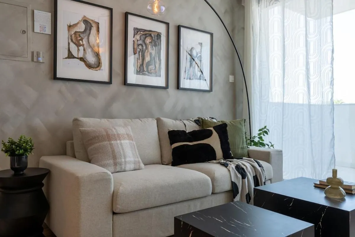 Apartment Luna - Homely Studio W Balcony In Larnaca Cyprus